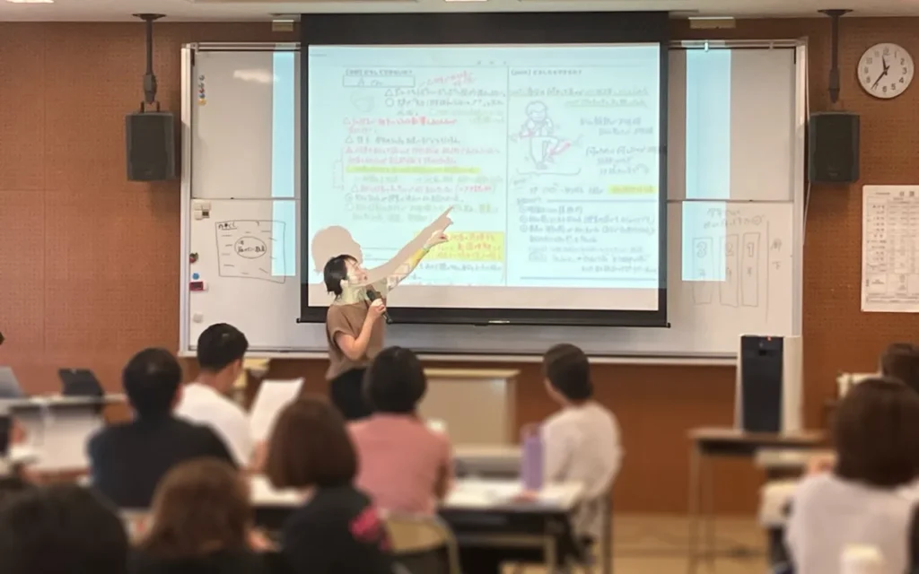 学校の先生向けの学校作業療法研修の様子
